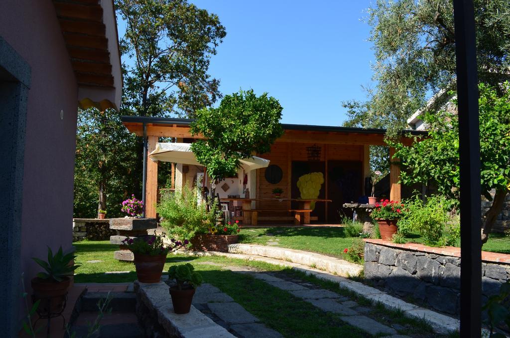 Le Case Di Bacco Santa Venerina Zimmer foto